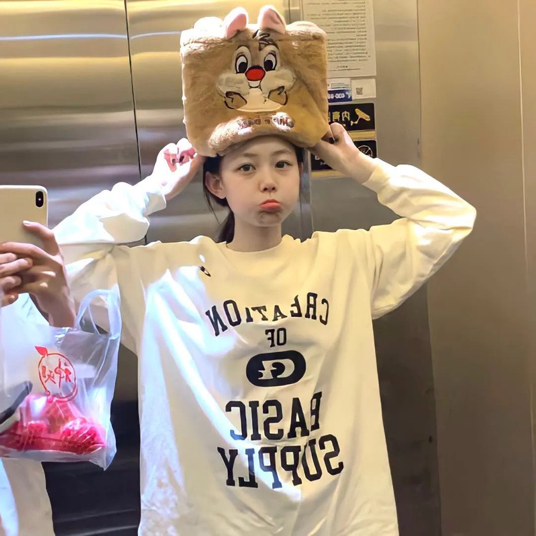 偷窥狂小姐